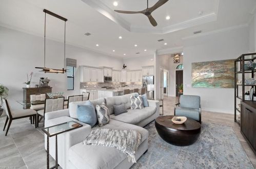 6526 Roma Way, Naples, FL 34113-1719