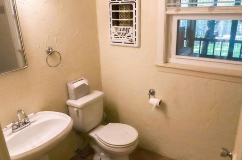 1809 Alguno Rd, Austin TX 78757-3222 exterior