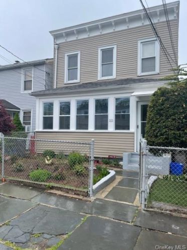 312 High St, Mount Vernon, NY 10550-1013