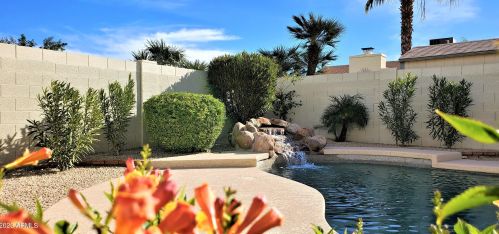 4617 Emile Zola Ave, Phoenix AZ  85032-6417 exterior