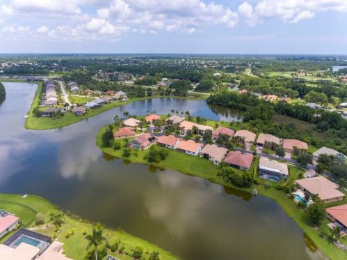 269 Egret Lndg, Fort Pierce FL 34953-8229 exterior