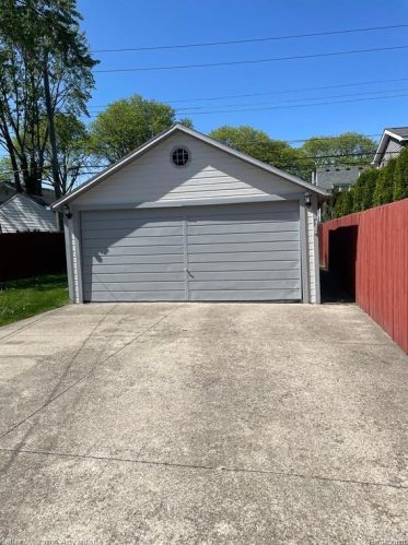 1305 Smith Ave, Bham MI  48009-2039 exterior