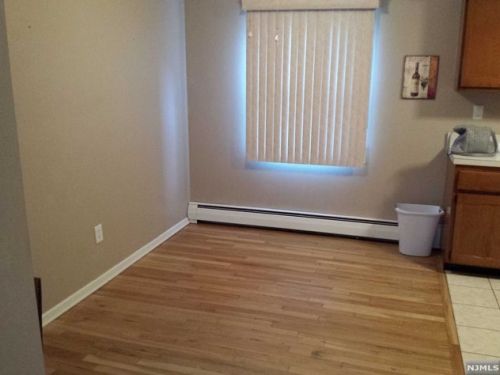 6 Rustic Cir, Montvale NJ 07645-1608 exterior