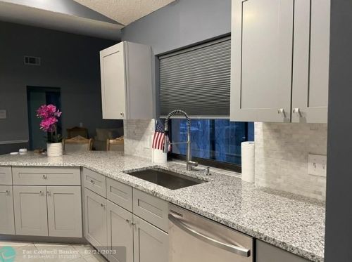 117 Sagamore Ter, Fort Pierce FL 34983-1262 exterior