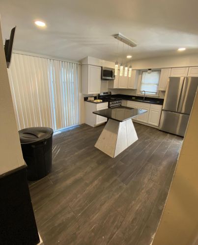 5300 87 St, Milwaukee WI 53225-3512 exterior