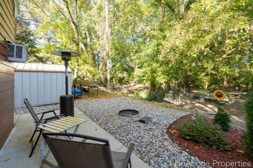 912 Westend Ave, Grand Rapids MI 49504-3847 exterior