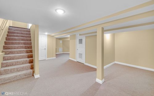 6950 Prairie Ave, Chicago IL  60637-4636 exterior