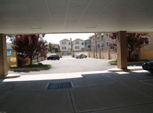 411 Chestnut St, Newark NJ  07105-2499 exterior