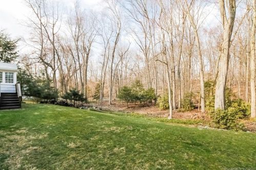 50 High Pt Rd, Westport CT 06880-3905 exterior