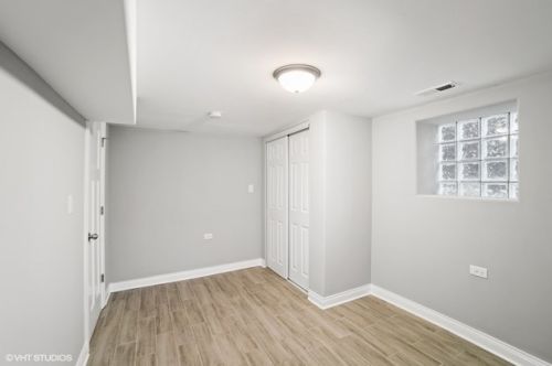 602 90 Pl, Chicago IL 60619-7906 exterior