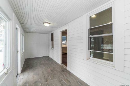 15 17 St, Huntington Station NY 11746-2913 exterior