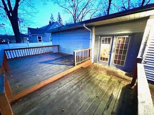 1070 James Ave, Meskegon MI  49442-2136 exterior