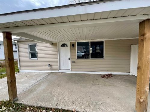 5358 Harcus Ct, Algonac, MI 48001-4334