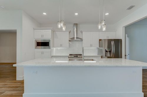 925 Chelsea St, Tampa FL 33610-7056 exterior