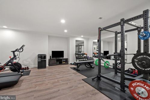 1544 Hampton Hill Cir, Mc Lean VA  22101-6021 exterior