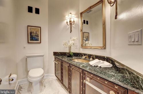 9832 Avenel Farm Dr, Rockville MD 20854-5410 exterior