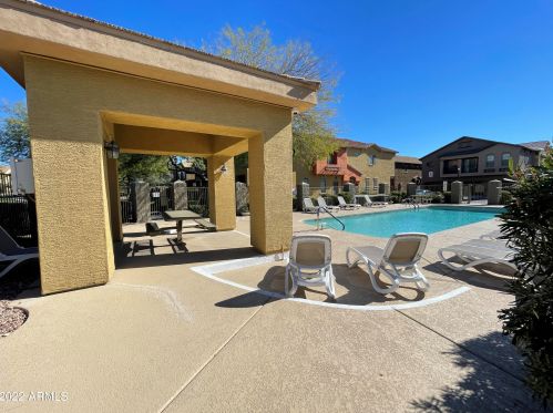 2250 Deer Valley Rd, Phoenix AZ 85024-5527 exterior