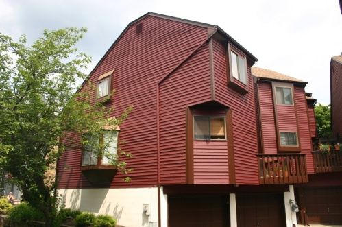 22 Trafalgar Ct, Hackettstown, NJ 07840-4240