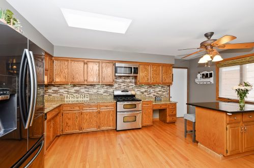 10220 Homan Ave, Chicago IL 60655-3510 exterior