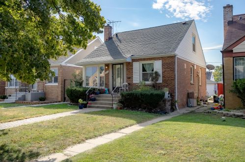 3819 84th St, Chicago, IL 60652-3213
