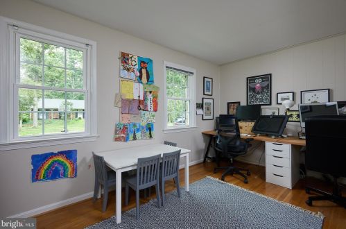 629 Goldsborough Dr, Rockville MD 20850-1905 exterior