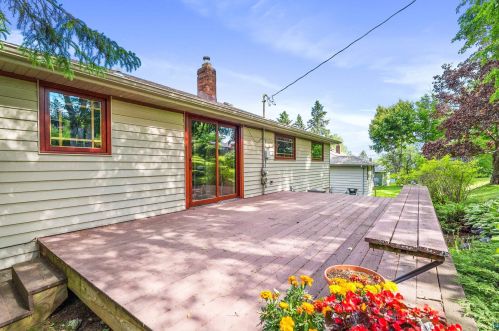 1515 Fern Ave, Duluth MN 55805-1133 exterior