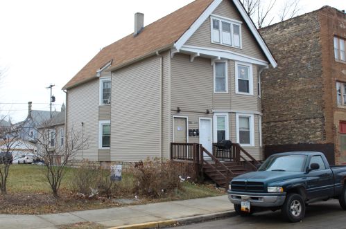 1555 Greenfield Ave, Milwaukee WI 53204-2769 exterior