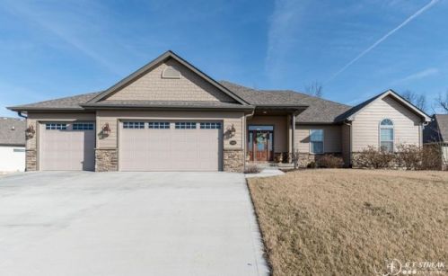 5402 Steeplechase Dr, Columbia MO  65203-2296 exterior