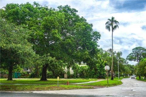 422 West Shore Blvd, Tampa FL  33611-3329 exterior