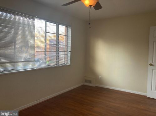 141 Mississippi Ave, Washington, DC 20032-6162