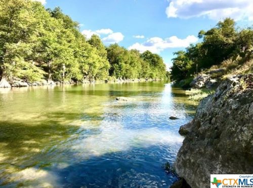 1314 Whispering Water, Spring Branch TX 78070-5613 exterior