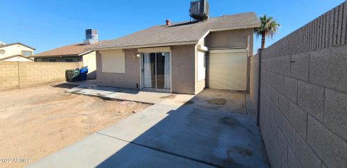 6826 17 Way, Phoenix AZ 85042-5707 exterior