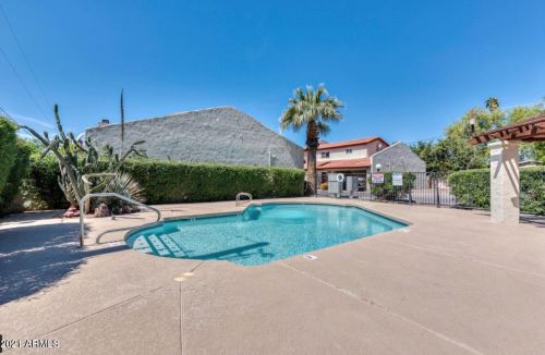 3201 38th St, Phoenix AZ  85040-1614 exterior