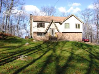 35 Highland Ave, Andover NJ  07821-2202 exterior