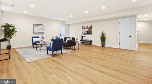 6408 Camrose Ter, Bethesda MD  20817-1610 exterior