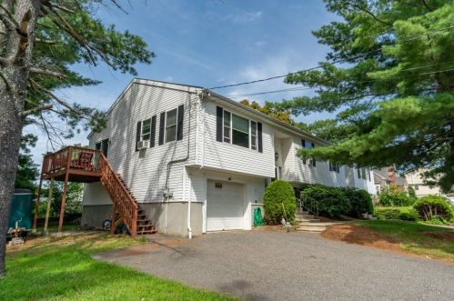 44 Rudolph St, Worcester, MA 01604-3126