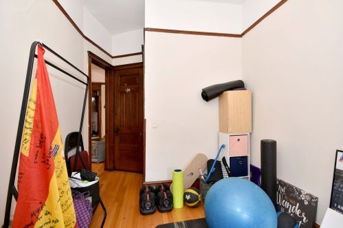 3308 Clifton Ave, Chicago IL  60657-2225 exterior