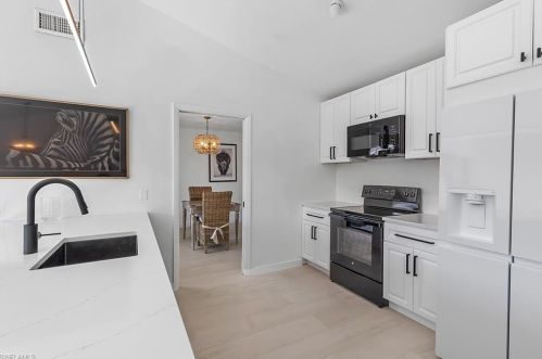 4592 Chippendale Dr, Naples FL 34112-5259 exterior