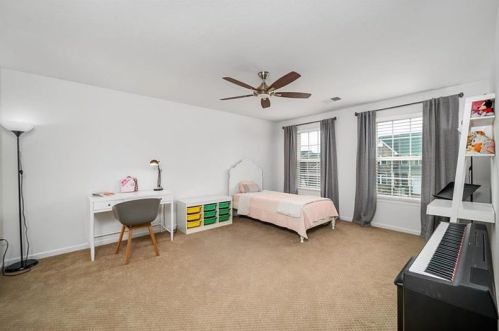 216 Overlook Dr, Pittsburgh PA 15216-1545 exterior