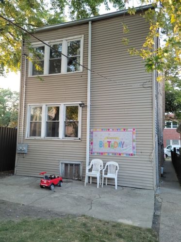 4443 Haddon Ave, Chicago IL 60651-3409 exterior