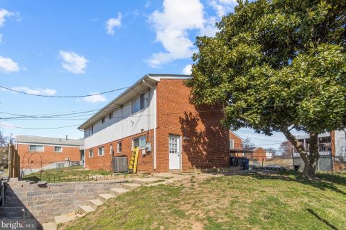 208 45th St, Washington DC  20019-4633 exterior