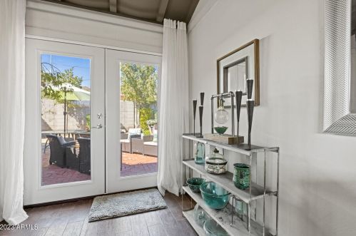 9637 Central Ave, Phoenix AZ  85020-2033 exterior