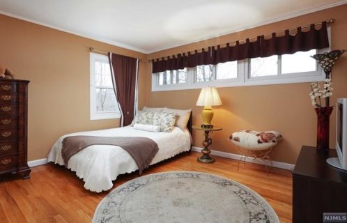 83 Lessing Rd, Town Center NJ  07052-2605 exterior