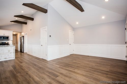 5924 Newcastle Ave, Chicago, IL 60638-3250