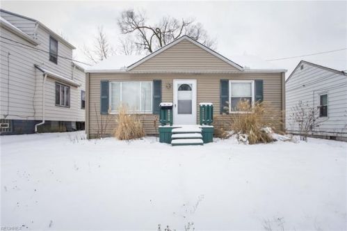 13343 Thornhope Rd, Cleveland OH  44135-4521 exterior