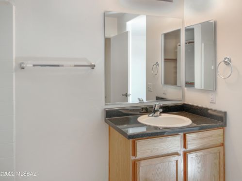 2448 Camino Malcote, Tucson AZ  85706-5134 exterior