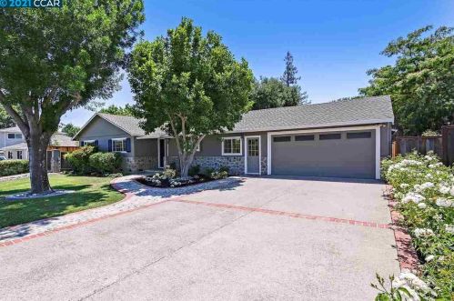 725 Charlton Dr, Concord, CA 94523-3525