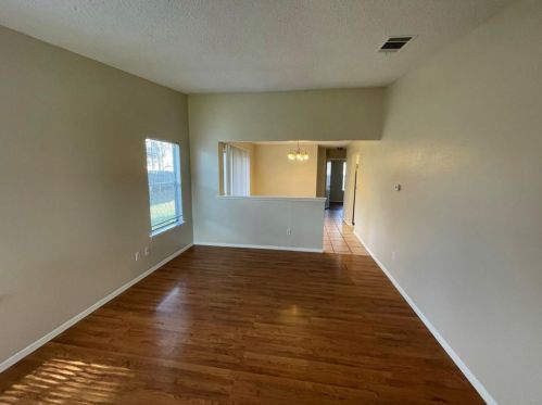 12211 Dundee Dr, Austin, TX 78759-3653