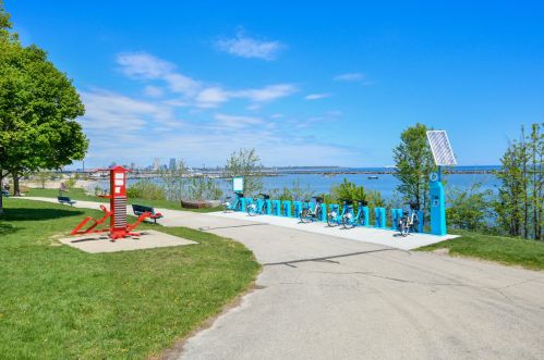 2951 Superior St, Milwaukee WI 53207-3074 exterior