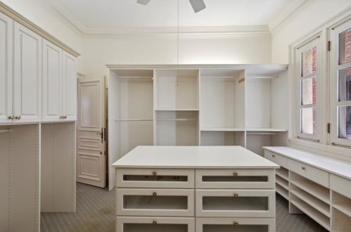 82 Inman Cir, Atlanta GA 30309-3384 exterior